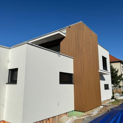 WPC lamelová fasáda – realizácia Laboro, Košice a východné Slovensko